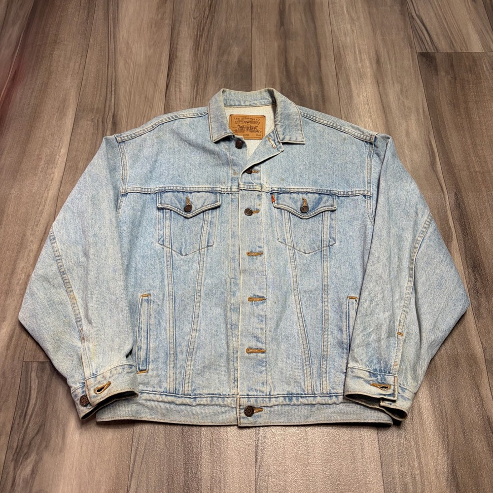 Vintage Levis 57507 Orange Tab Denim Trucker Jacket Made in USA Light Wash Large